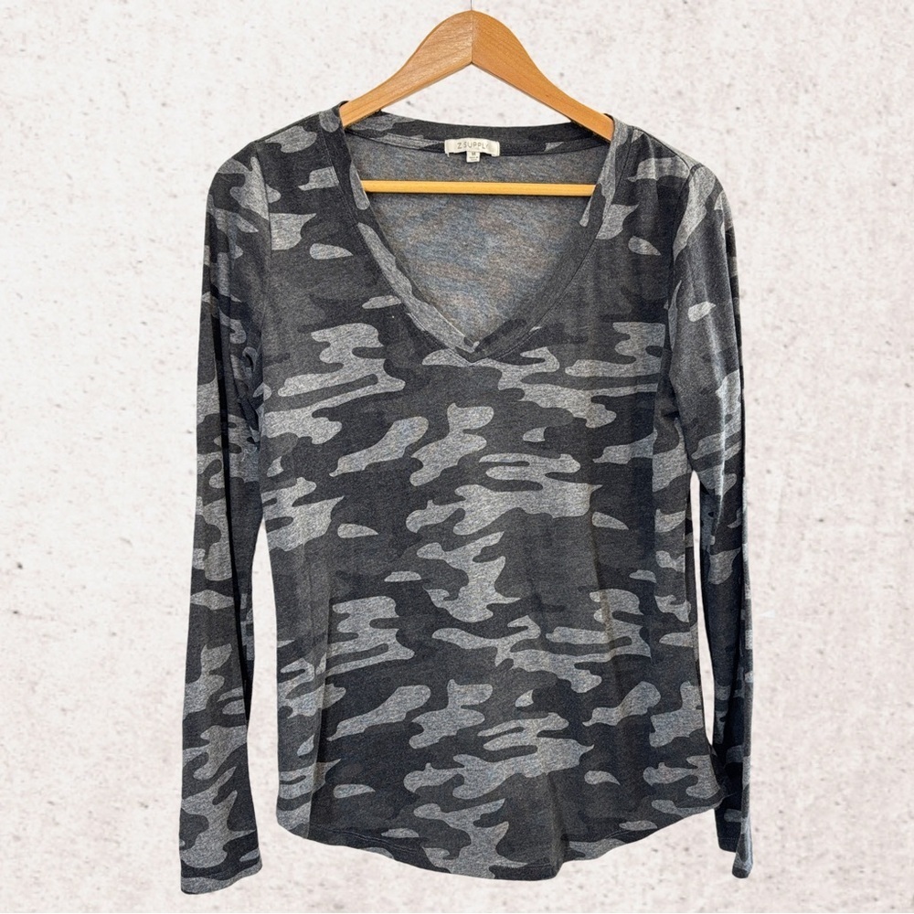 bundle 3 or more Z Supply Gray Camouflage V-Neck Long Sleeve Tee
